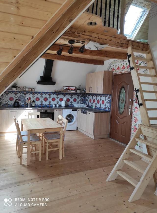 דצ'ין Art-House 4 Attic Apartment מראה חיצוני תמונה